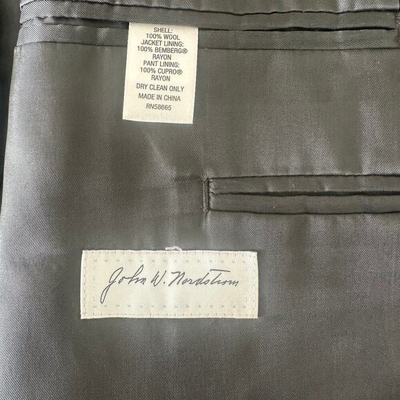 John W Nordstrom Italian Wool Suit Jacket Charcoal Gray Size 44 R / W 38 EUC - Picture 6 of 6